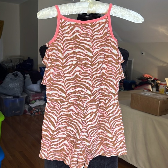 GIRLS CRAZY 8 ROMPER SIZE 5/6 GUC - Picture 8 of 13